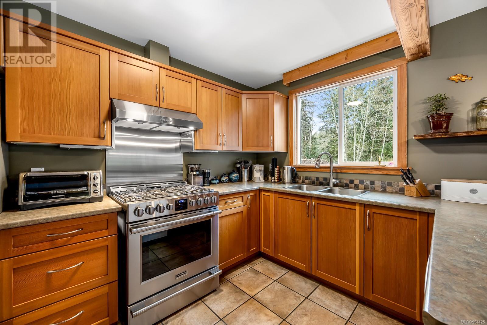1590 Carrington Bay Rd, Whaletown, British Columbia  V0P 1Z0 - Photo 12 - 994425