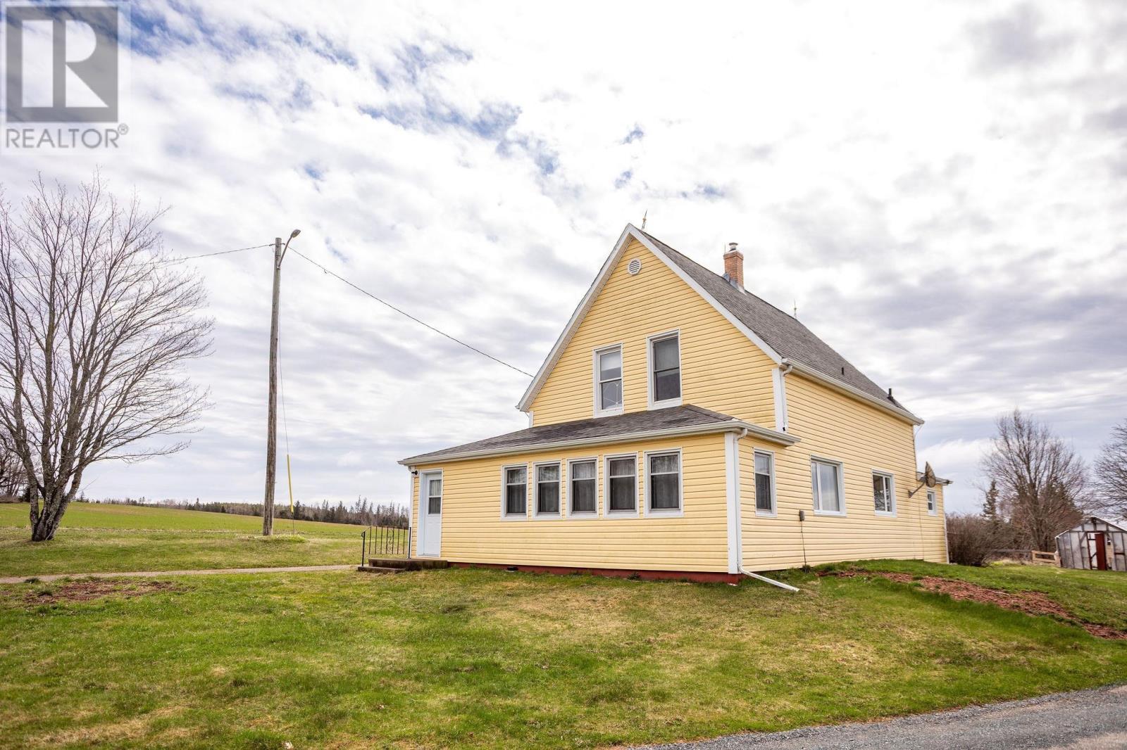 2395 Iona Road, Iona, Prince Edward Island  C0A 1A0 - Photo 2 - 202519150