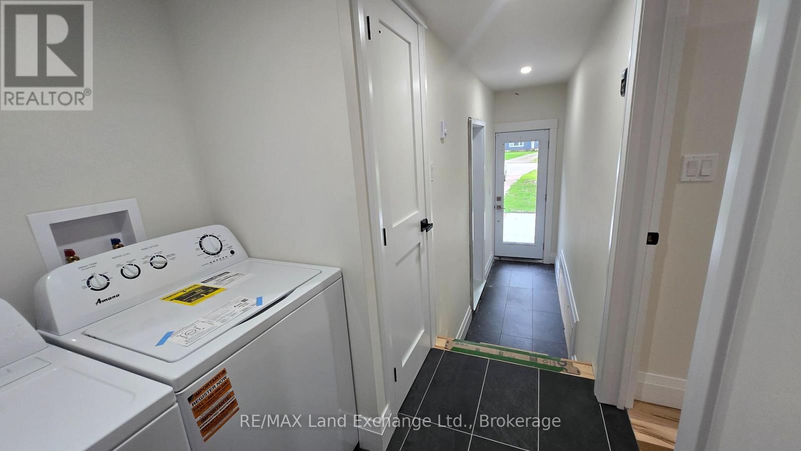 325 Ojibwa Trail, Huron-Kinloss, Ontario  N0G 2R0 - Photo 10 - X12219792