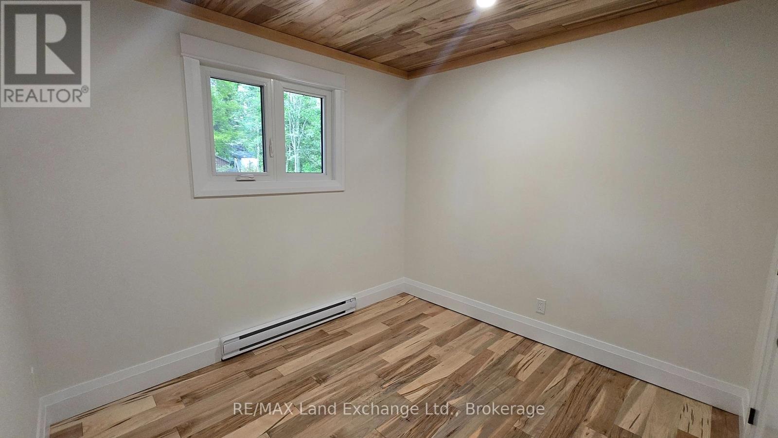 325 Ojibwa Trail, Huron-Kinloss, Ontario  N0G 2R0 - Photo 6 - X12219792