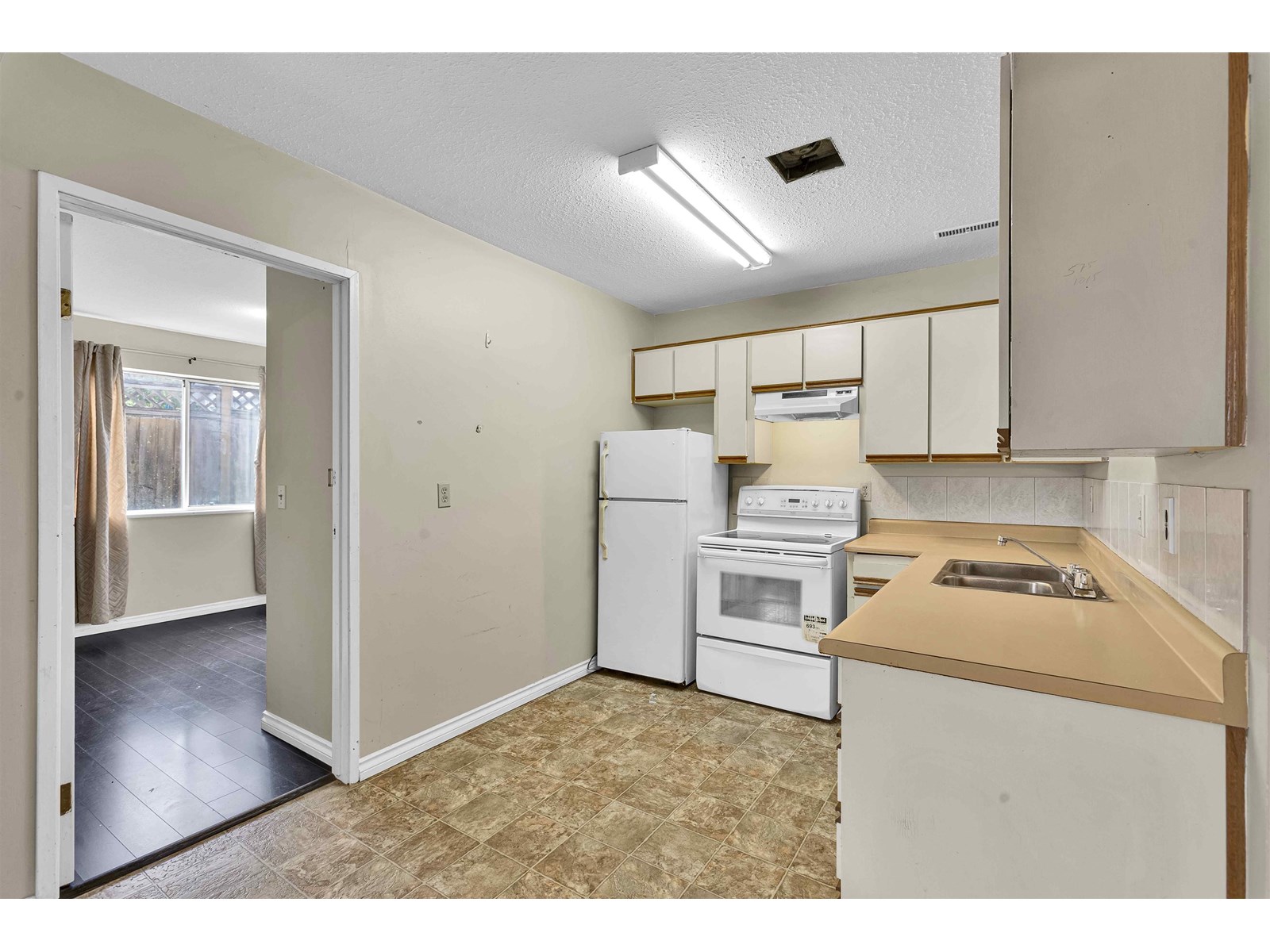 15307 85a Avenue, Surrey, British Columbia V3S 6J4 - Photo 27 - R3031606