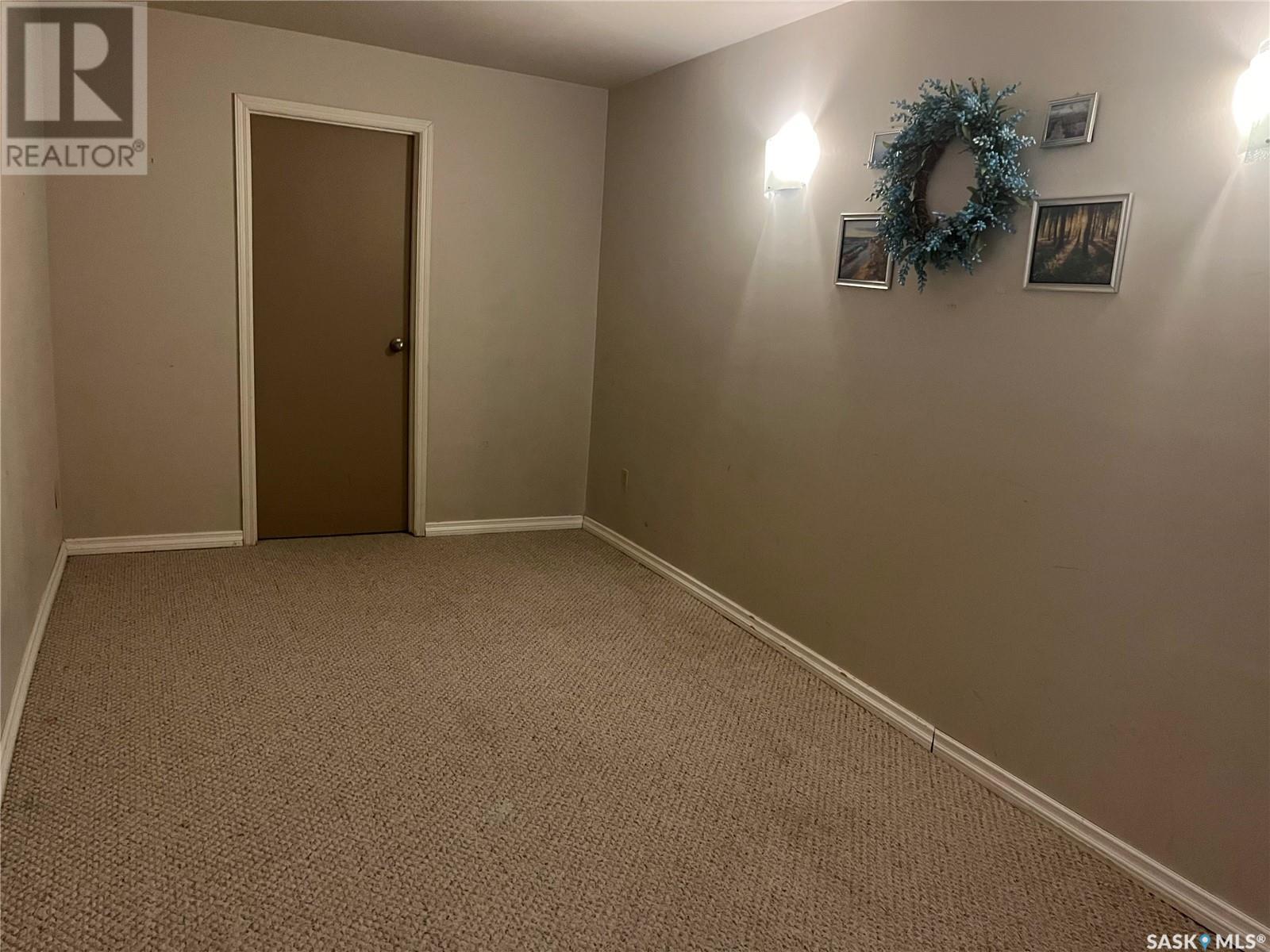 206 3rd Avenue, Caronport, Saskatchewan  S0H 0S0 - Photo 32 - SK014539