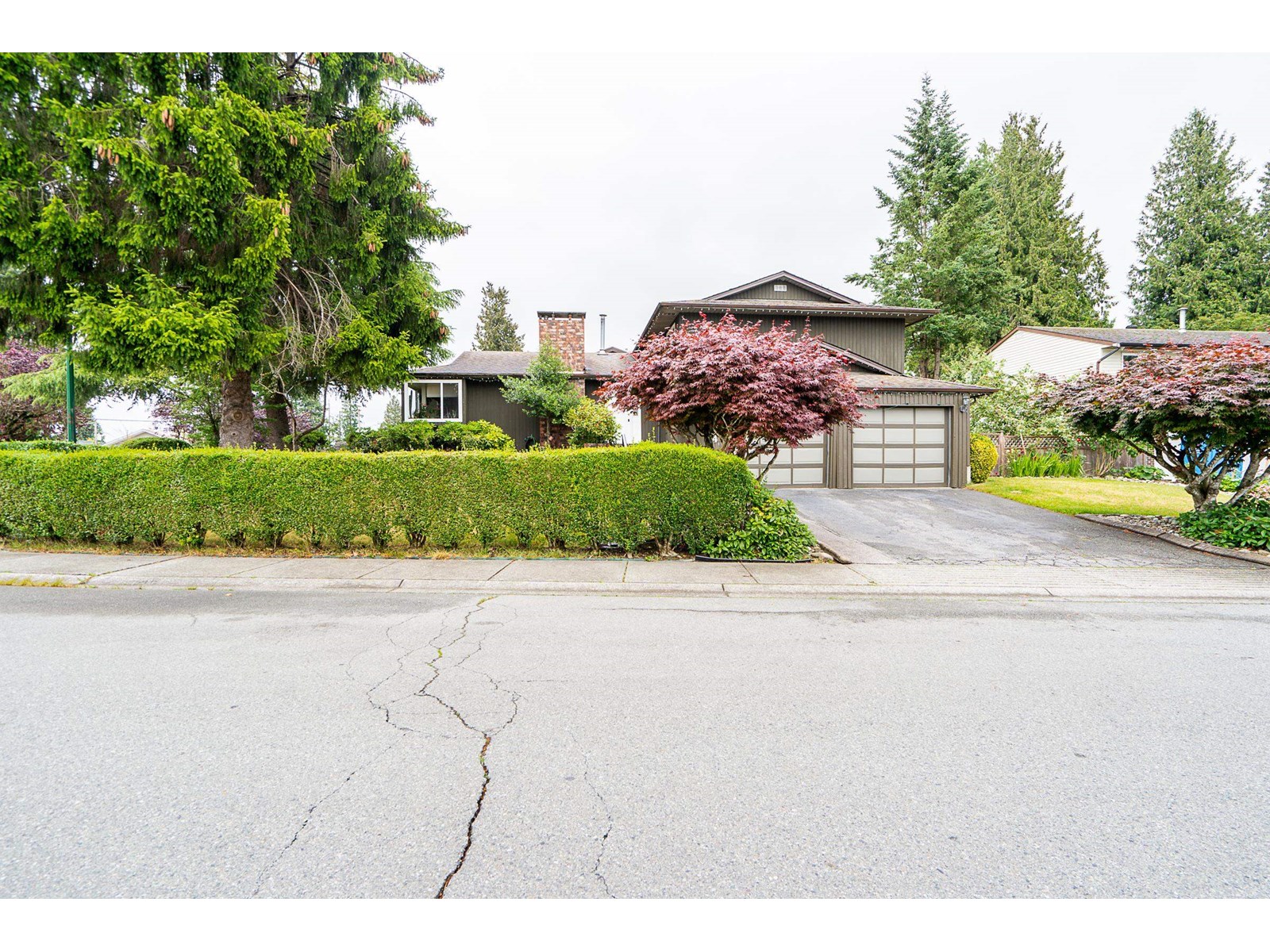 Property at 9094 117 STREET image 3