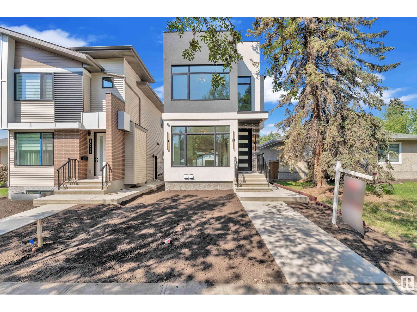 Property at 10976 138 ST NW image 1