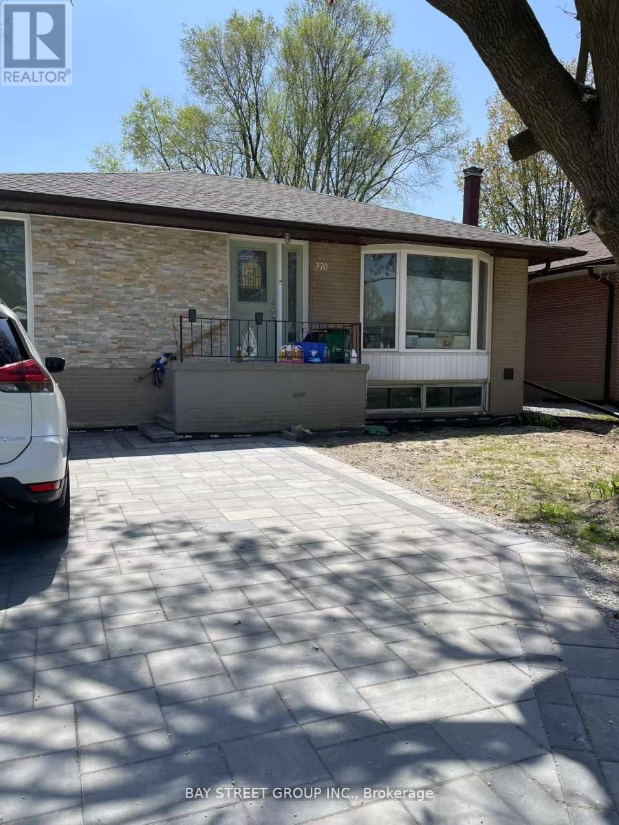 Main - 370 Centre Street E, Richmond Hill, Ontario  L4C 1B6 - Photo 4 - N12322841