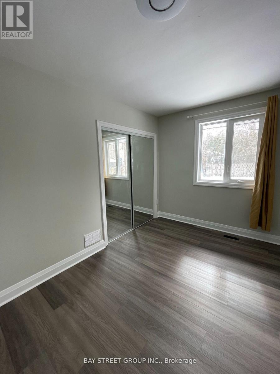 Main - 370 Centre Street E, Richmond Hill, Ontario  L4C 1B6 - Photo 6 - N12322841