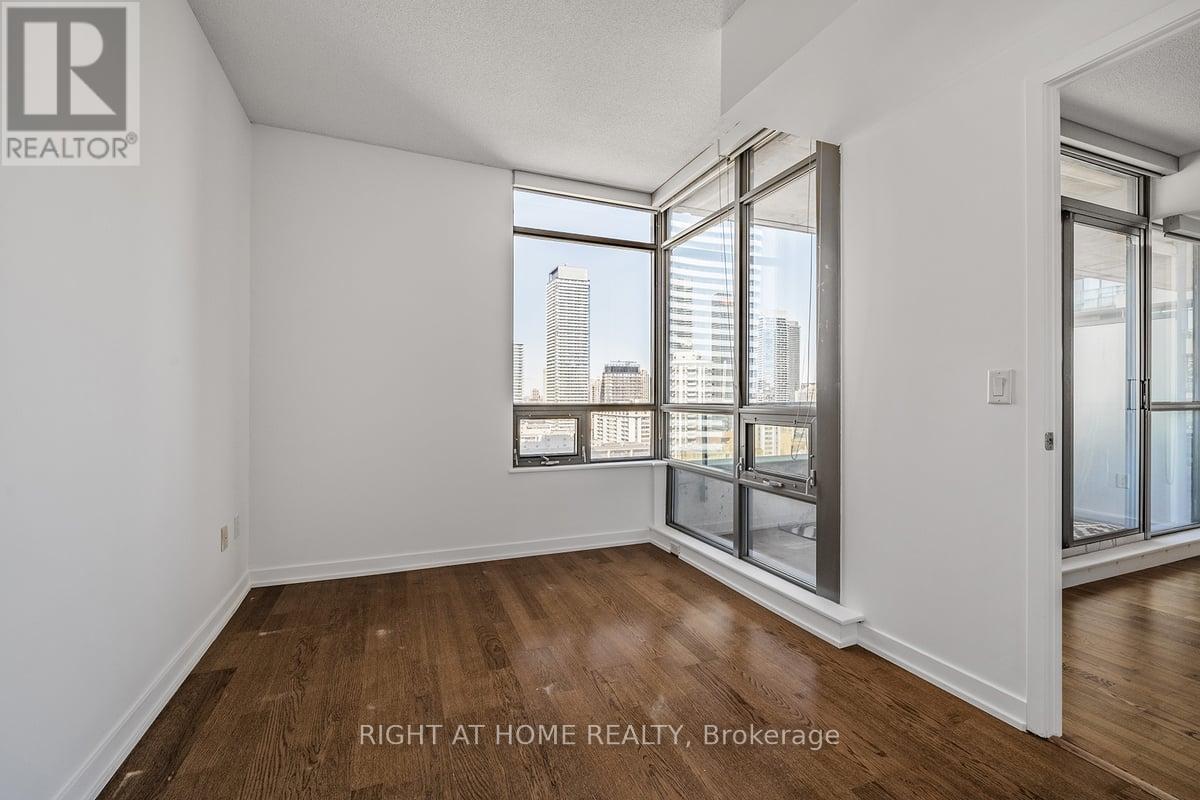 2104 - 281 Mutual Street, Toronto, Ontario  M4Y 3C4 - Photo 22 - C12322844