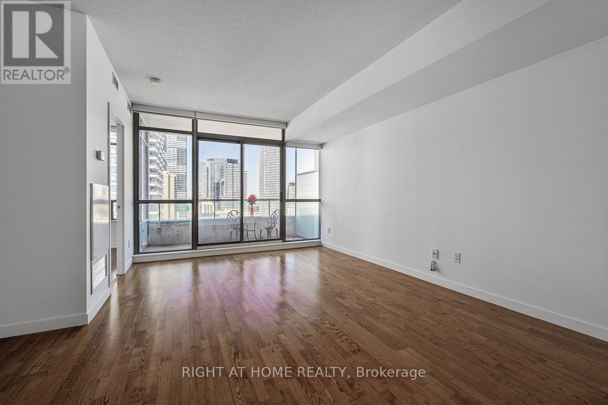 2104 - 281 Mutual Street, Toronto, Ontario  M4Y 3C4 - Photo 9 - C12322844