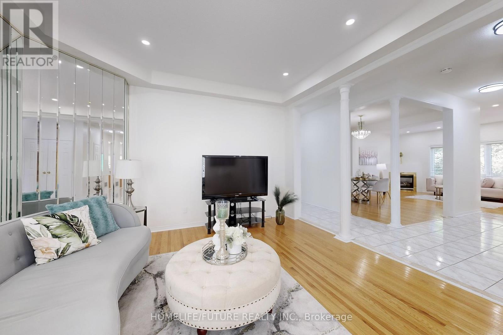 Property at 1595 DEERHURST COURT image 4