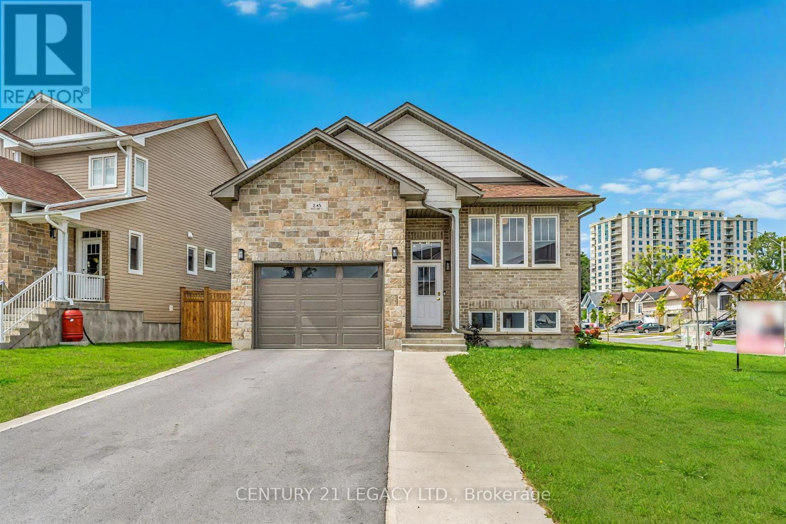 245 MILL POND PLACE, Kingston, Ontario
