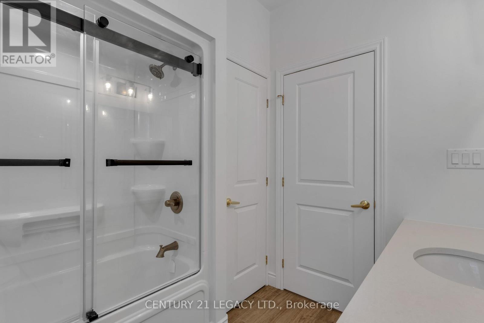 245 Mill Pond Place, Kingston, Ontario  K7M 0C9 - Photo 10 - X12322850