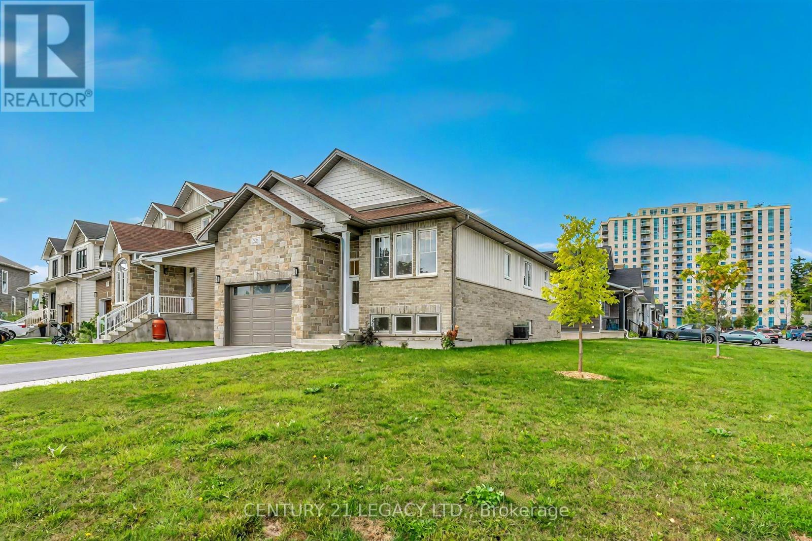 245 Mill Pond Place, Kingston, Ontario  K7M 0C9 - Photo 2 - X12322850