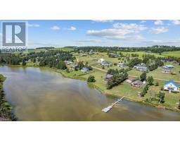 185 Riverview Drive, New London, Ca