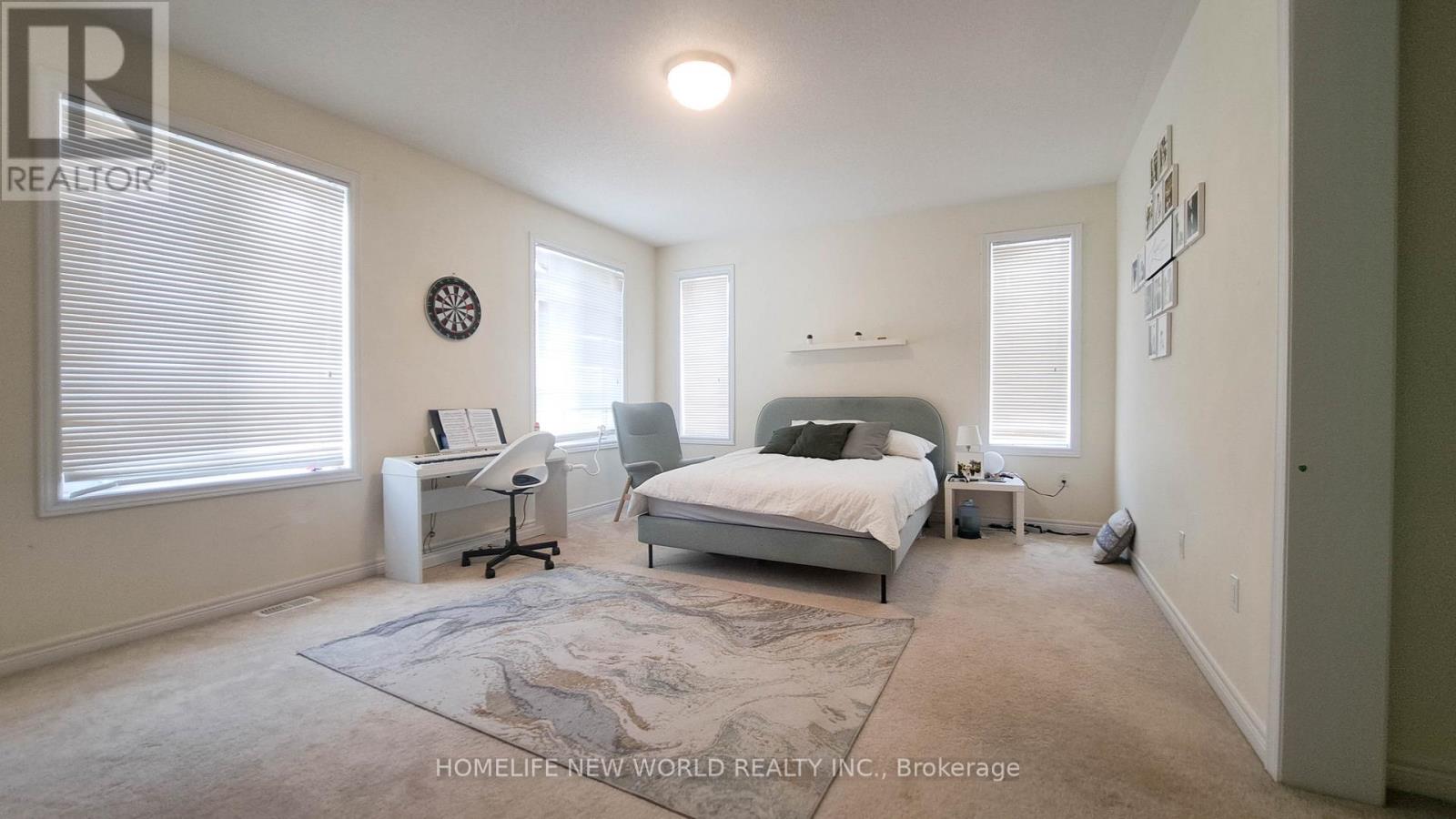 2 Falconridge Terrace, East Gwillimbury, Ontario  L9N 0R2 - Photo 18 - N12301529