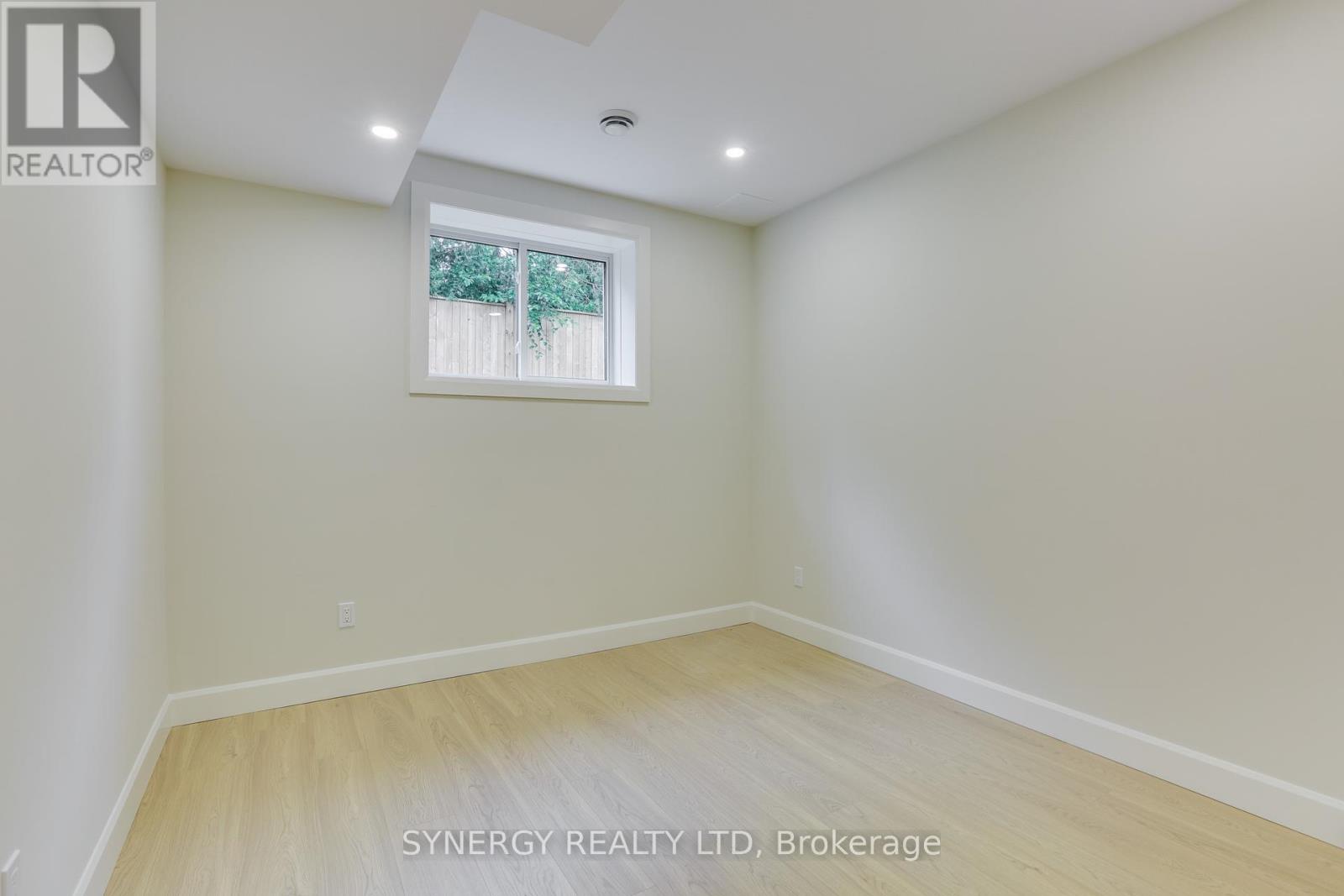 5 Haddon Lane, Strathroy-Caradoc, Ontario  N7G 0B9 - Photo 35 - X12322889