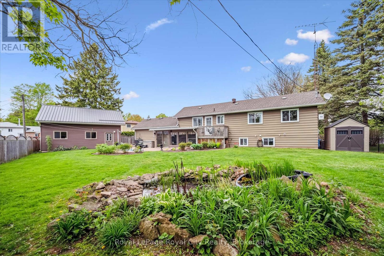 15 Wellington Drive, Centre Wellington, Ontario  N0B 1J0 - Photo 40 - X12314914