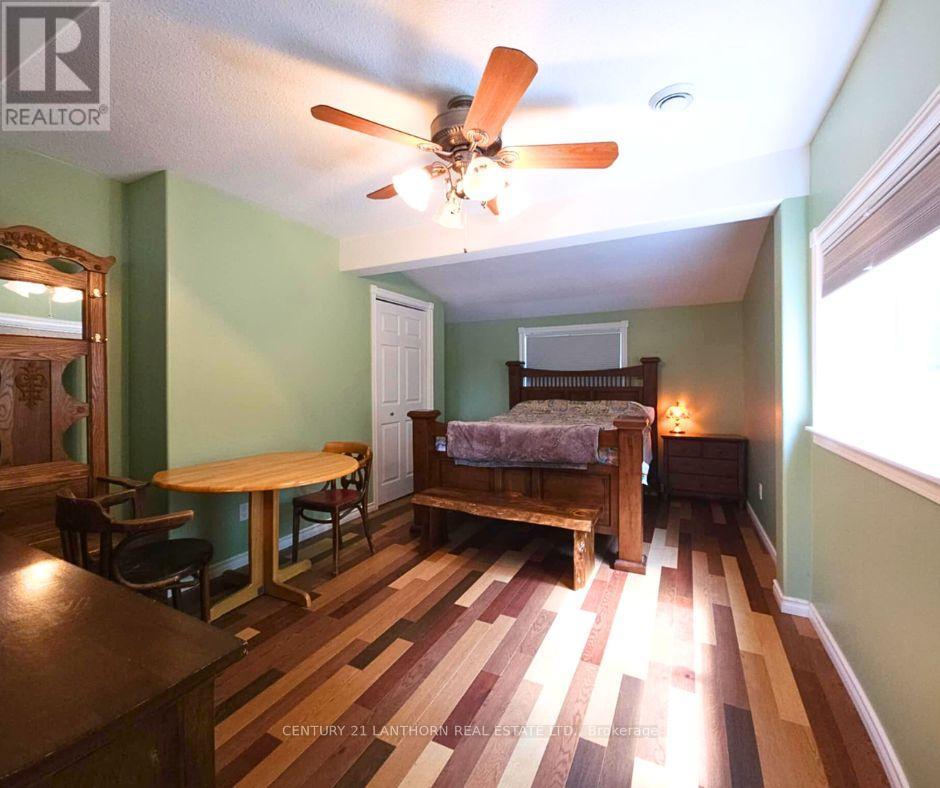 133 Carleton Cove, Belleville, Ontario  K0K 2B0 - Photo 15 - X12322898