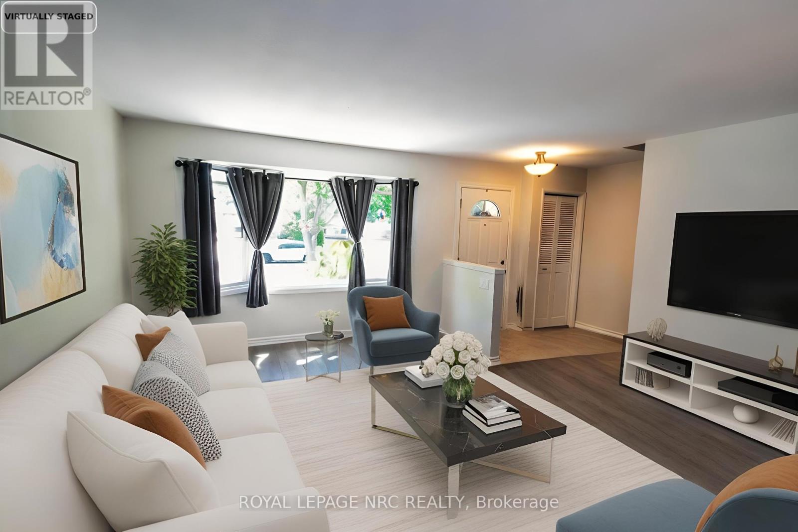 11 Exeter Drive, St. Catharines, Ontario  L2P 3M9 - Photo 4 - X12322901