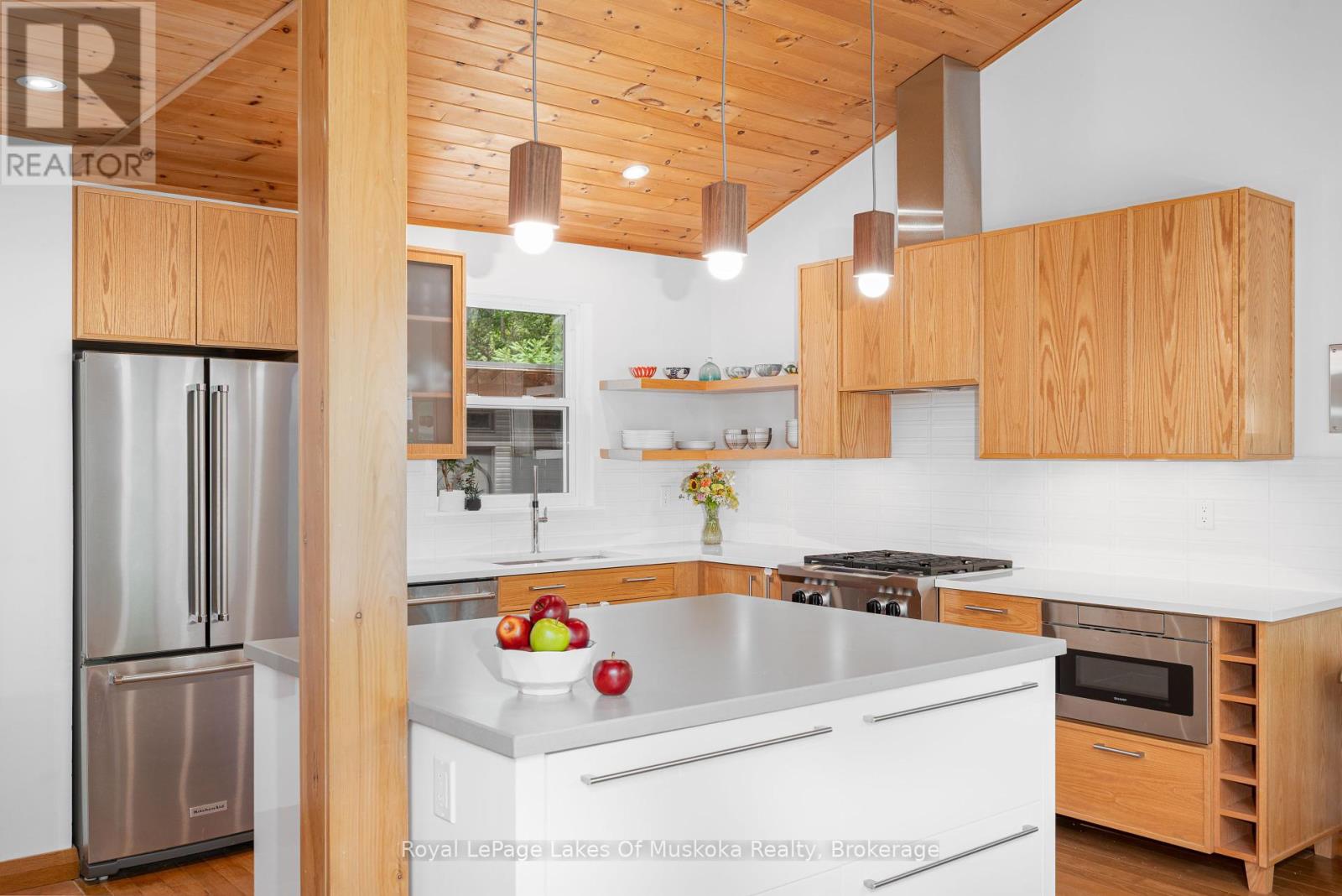 30 Forest Road, Kawartha Lakes, Ontario  K0M 1M0 - Photo 9 - X12313104