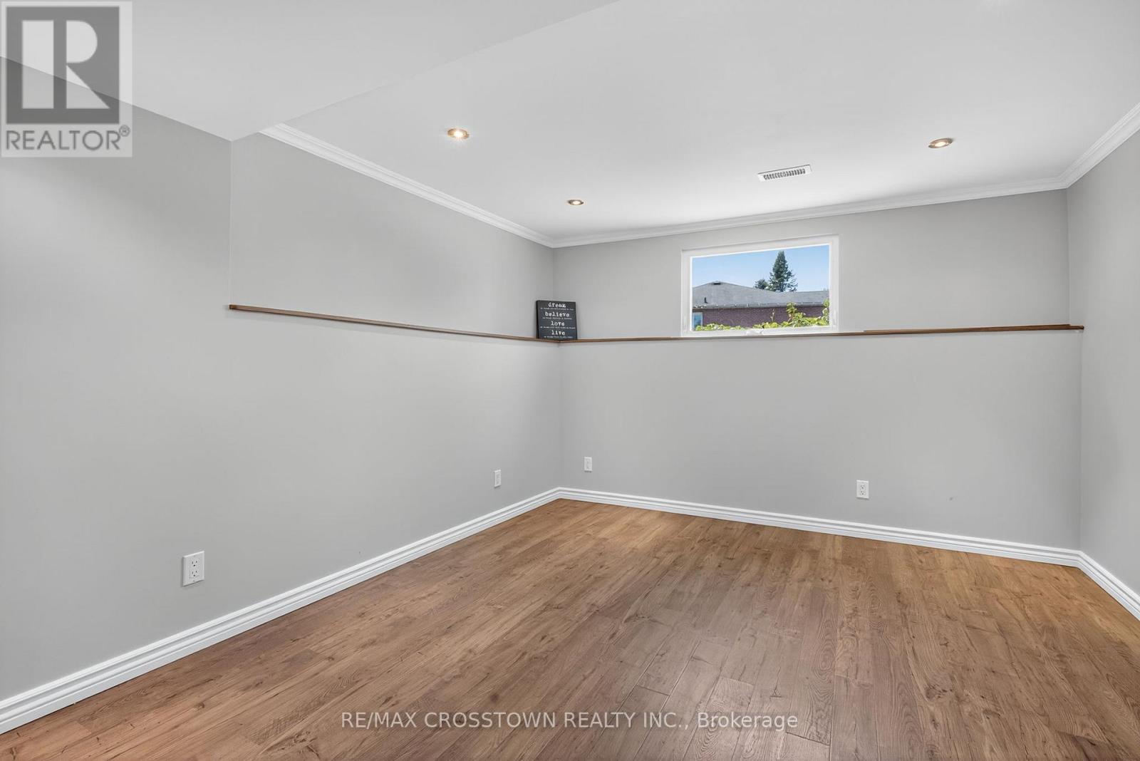 2 Birchmount Circle, Wasaga Beach, Ontario  L9Z 1H8 - Photo 27 - S12322916