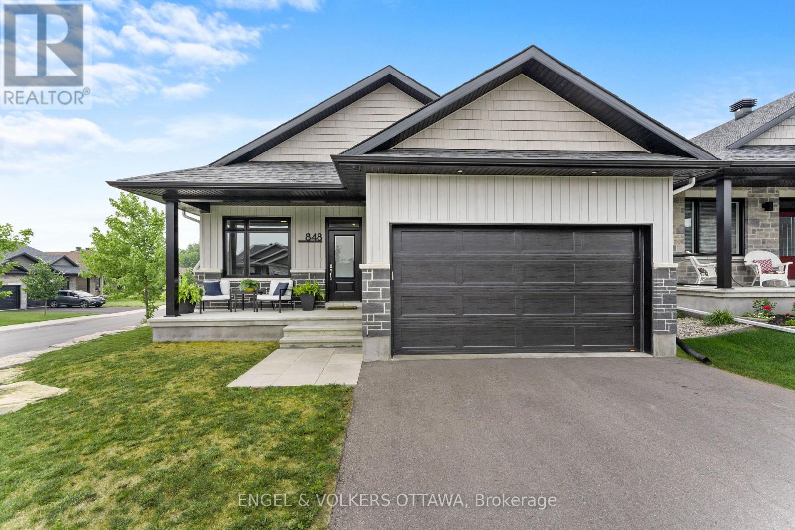 848 Reaume Street, Mississippi Mills, Ontario  K0A 1A0 - Photo 2 - X12322923