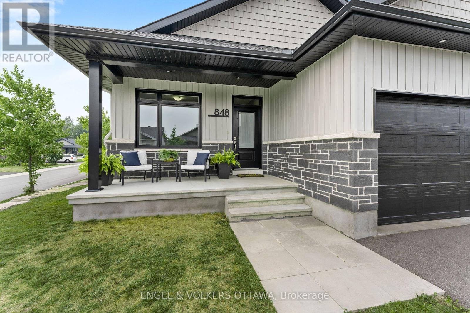 848 Reaume Street, Mississippi Mills, Ontario  K0A 1A0 - Photo 4 - X12322923