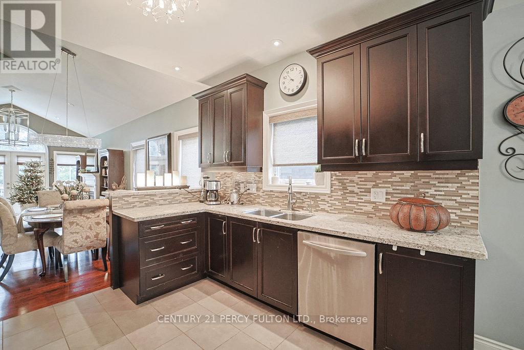 Property at 159 RIDGE WAY image 3