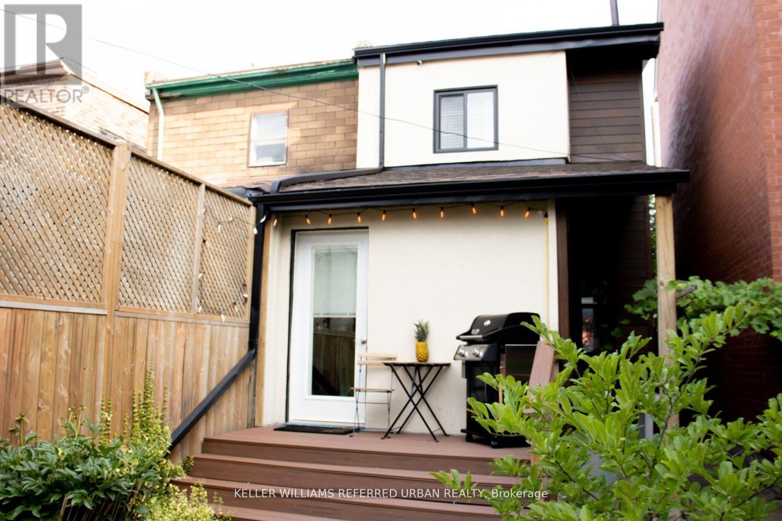 2480 St Clair Avenue W, Toronto, Ontario  M6N 1L3 - Photo 13 - W12322934