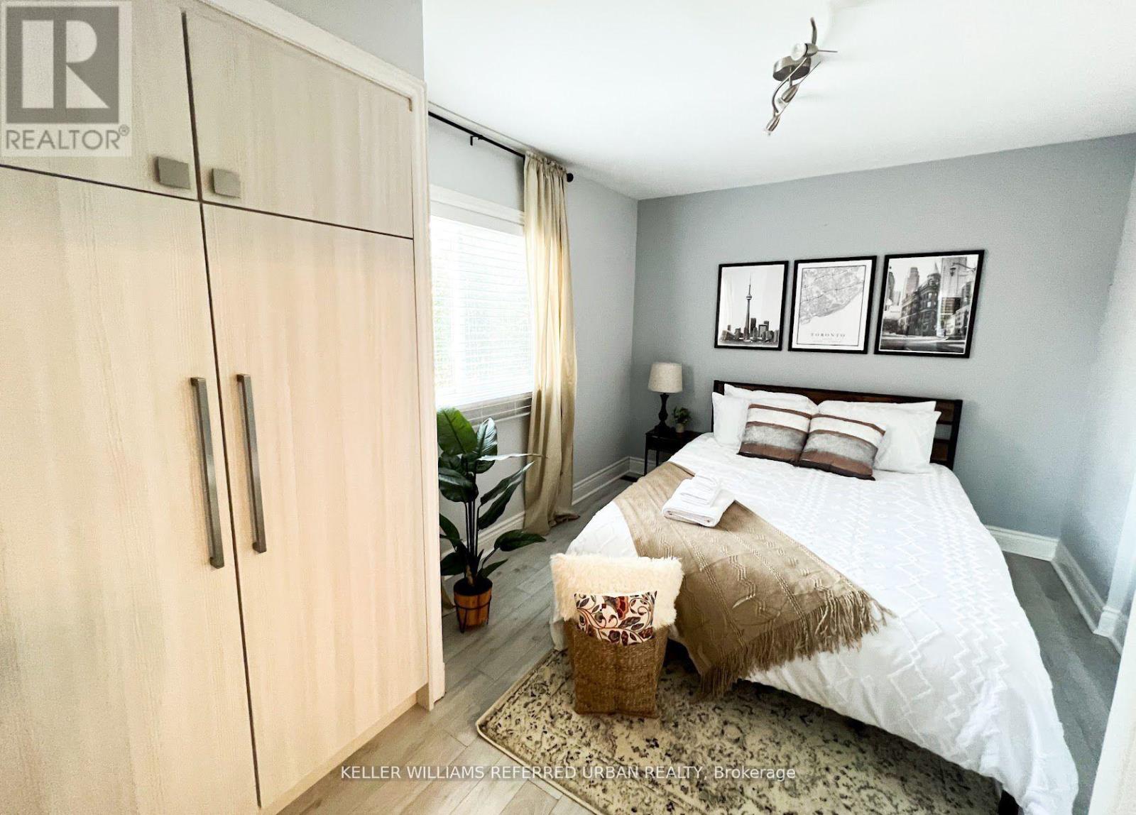 2480 St Clair Avenue W, Toronto, Ontario  M6N 1L3 - Photo 5 - W12322934