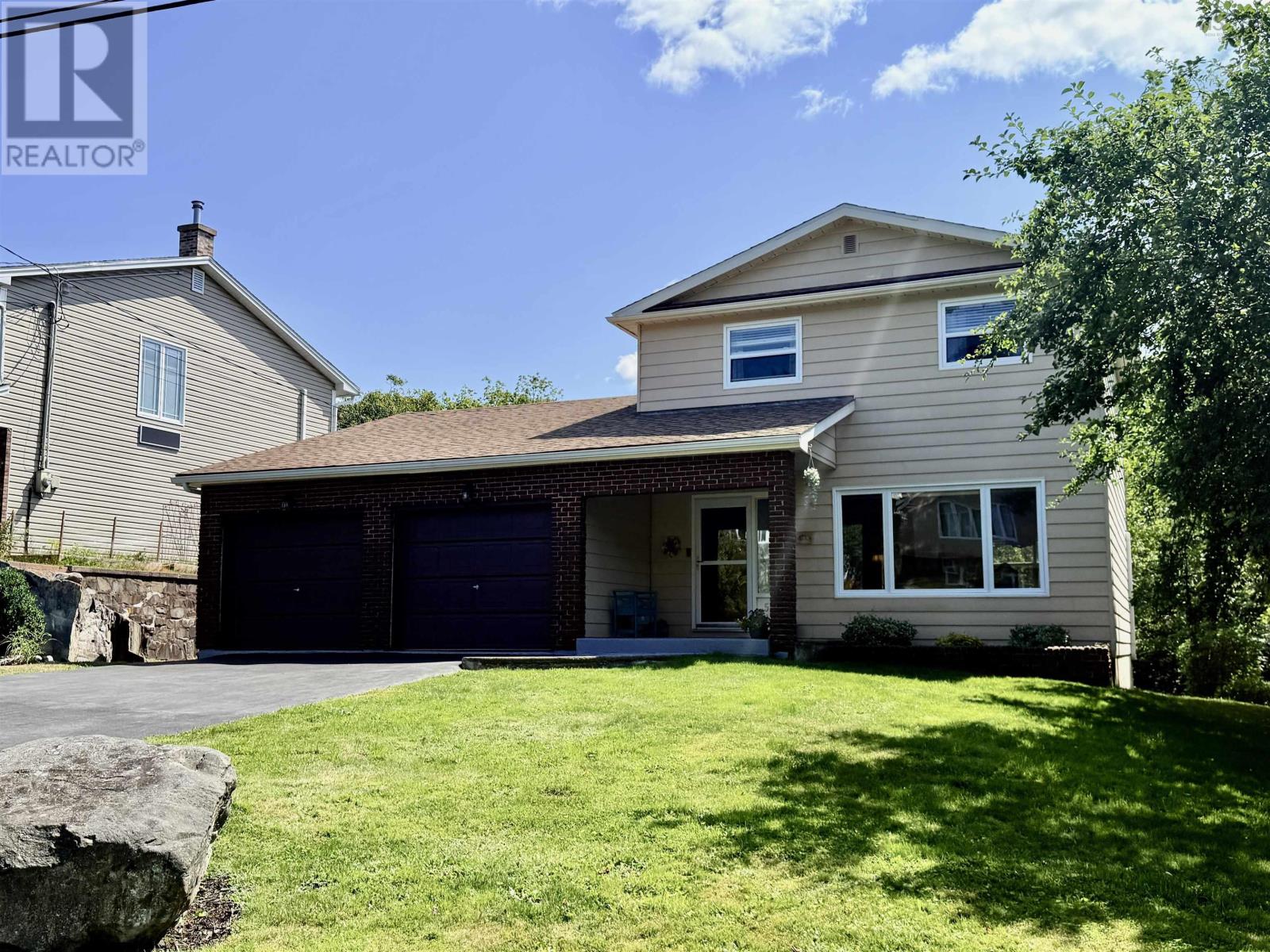 58 Shoreview Drive, Bedford, Nova Scotia  B4A 1V5 - Photo 2 - 202518562