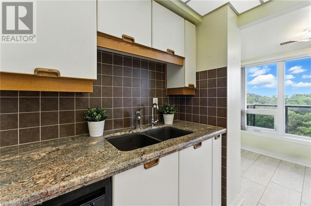 237 King Street W Unit# 1104, Cambridge, Ontario  N3H 5L2 - Photo 19 - 40749318