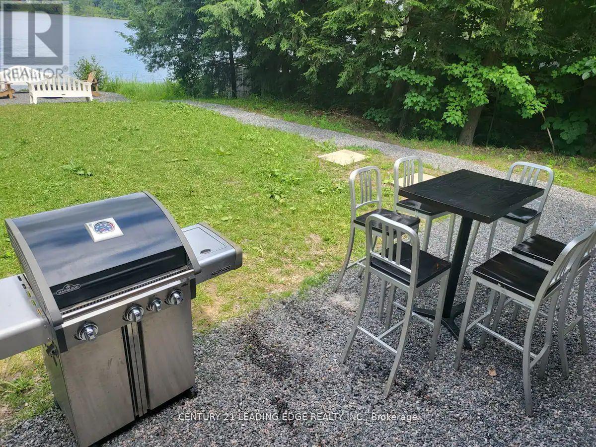 1095 Conservation Road, Gravenhurst, Ontario  P1P 1R3 - Photo 25 - X12322962