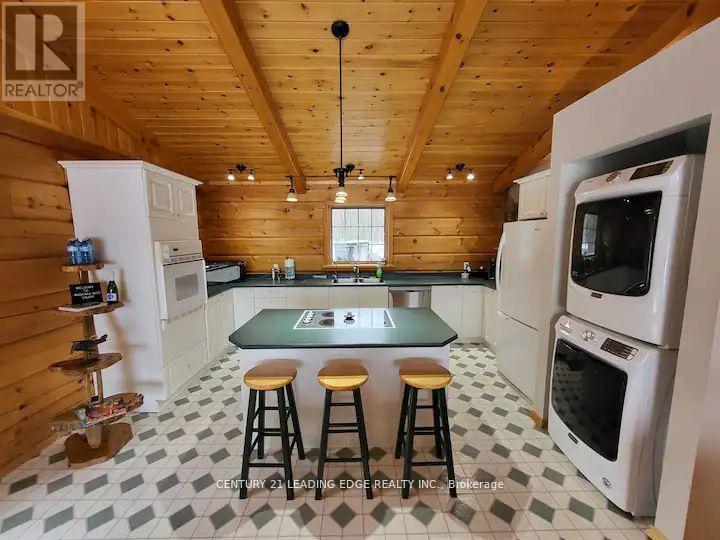 1095 Conservation Road, Gravenhurst, Ontario  P1P 1R3 - Photo 7 - X12322962