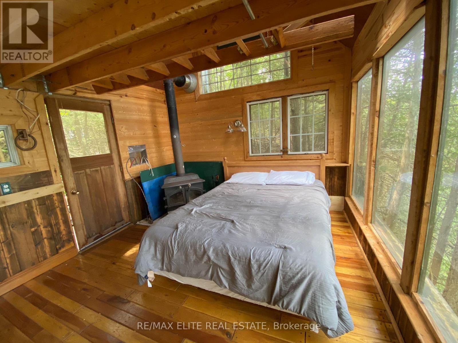 Property at 376 FARADALE COURT image 3
