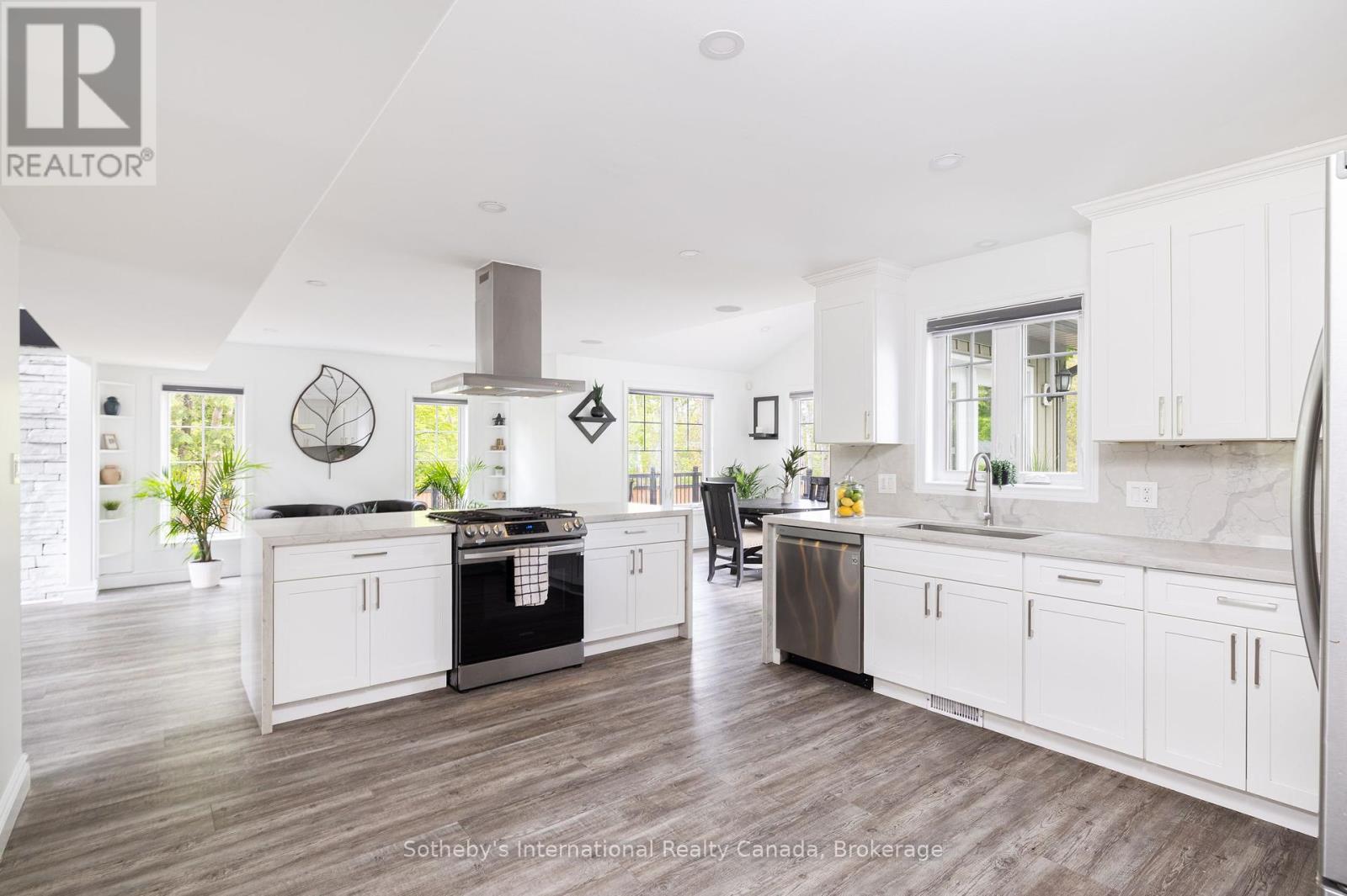 129 Bass Line, Oro-Medonte, Ontario  L3V 0J9 - Photo 14 - S12322992