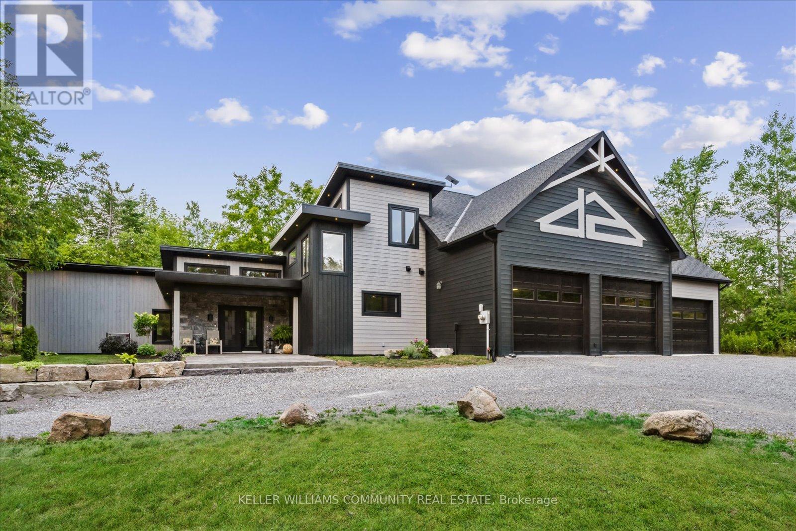 33 LAPLANTES ROAD, Trent Lakes, Ontario