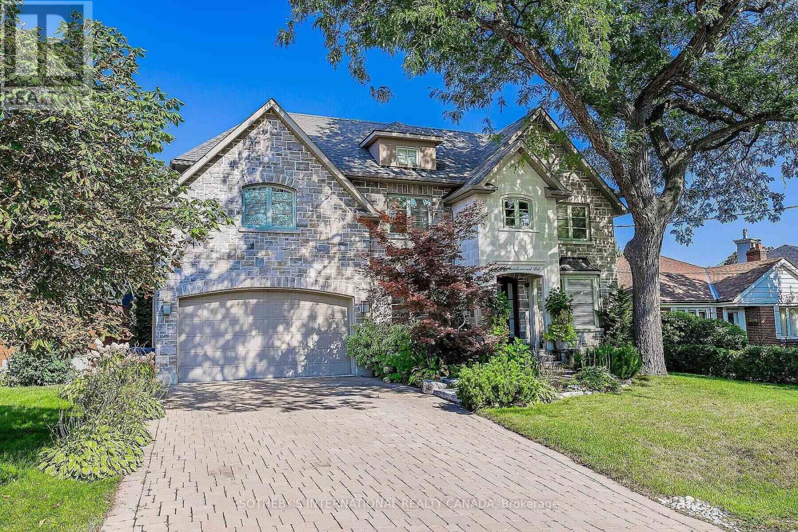 44 MEADOWCREST ROAD, Toronto, Ontario