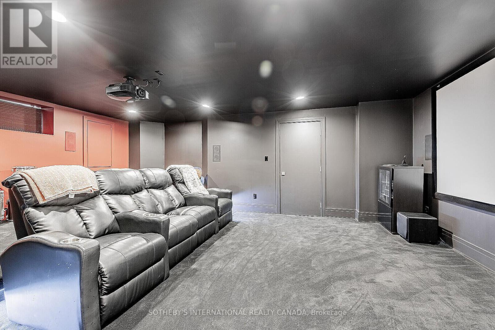 44 Meadowcrest Road, Toronto, Ontario  M8Z 2Y7 - Photo 16 - W12323025