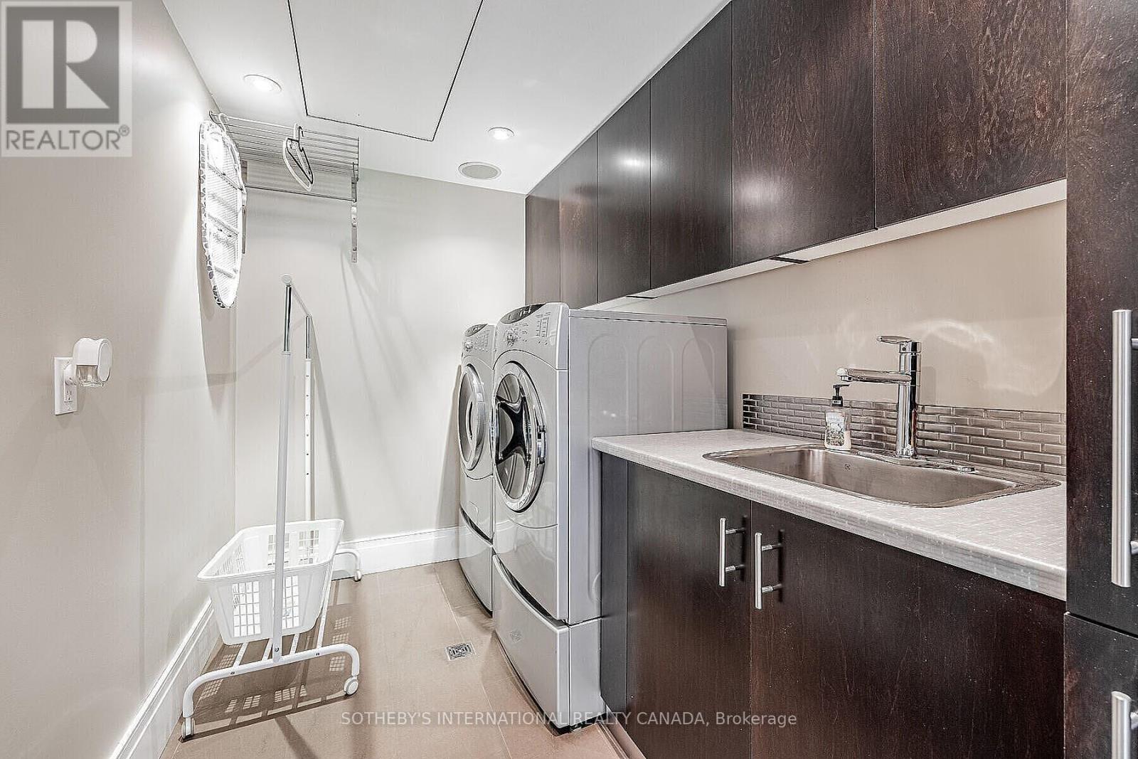 44 Meadowcrest Road, Toronto, Ontario  M8Z 2Y7 - Photo 18 - W12323025