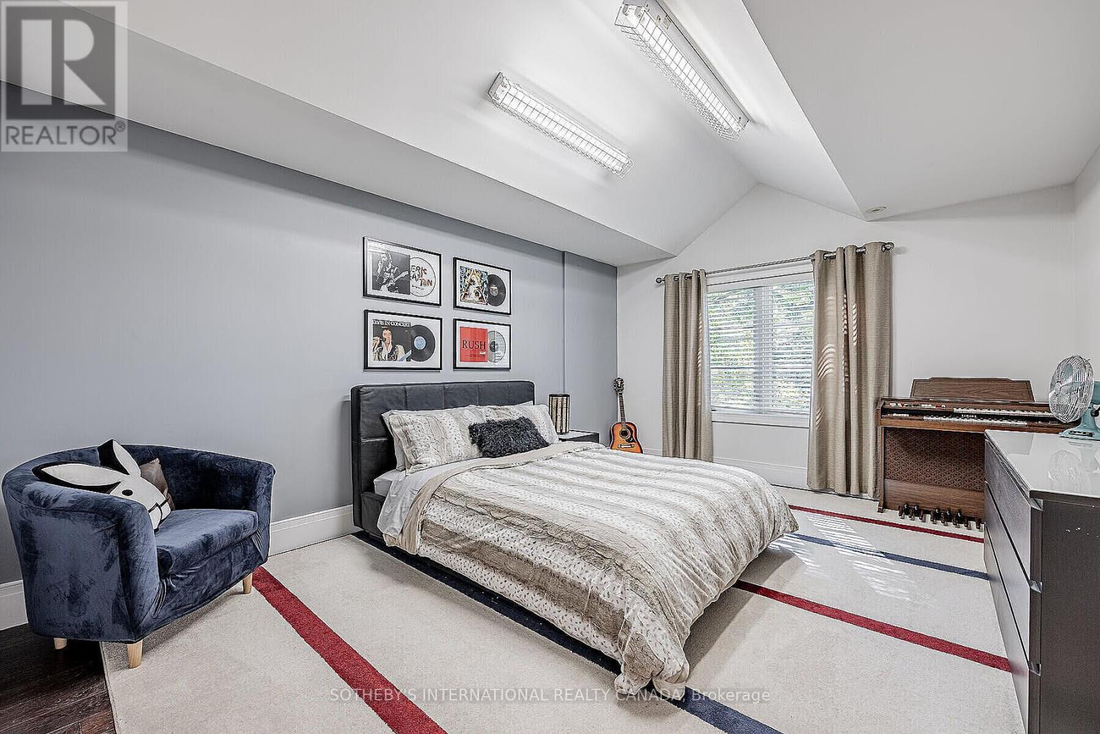 44 Meadowcrest Road, Toronto, Ontario  M8Z 2Y7 - Photo 24 - W12323025
