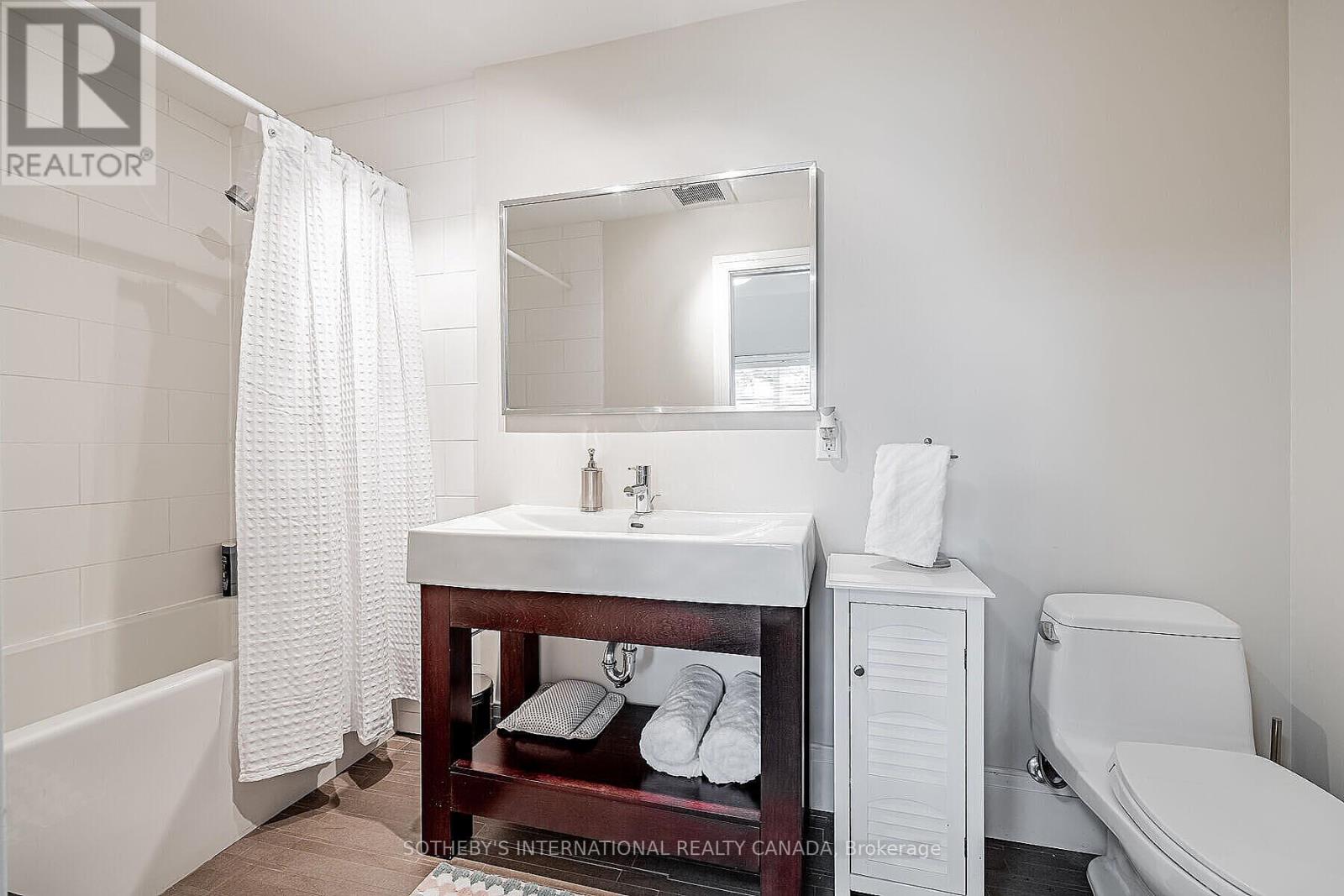 44 Meadowcrest Road, Toronto, Ontario  M8Z 2Y7 - Photo 26 - W12323025