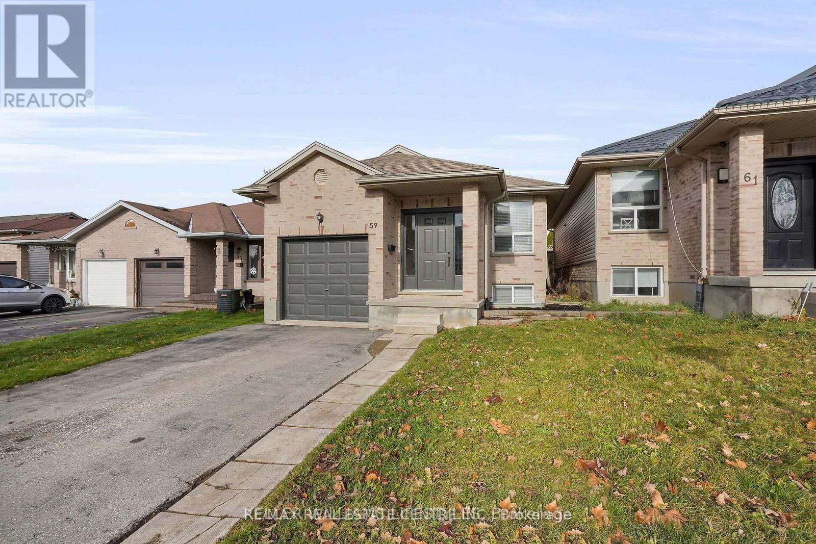59 Tanner Drive, London East, Ontario  N5W 6B6 - Photo 3 - X12323022