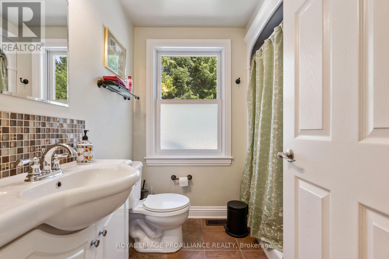 110 Kilmarnock Road, Montague, Ontario  K7A 5B8 - Photo 21 - X12320535