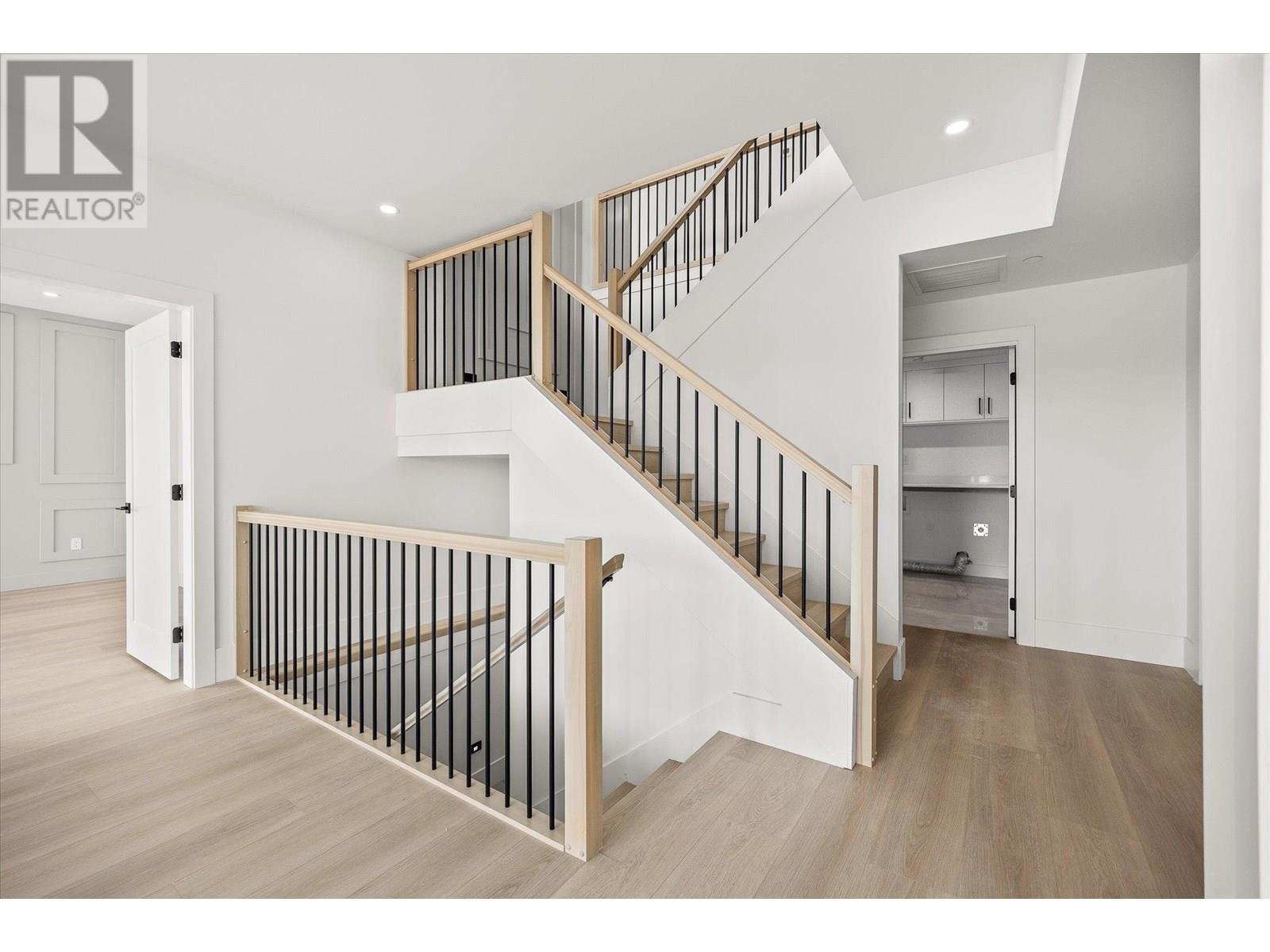 8916 Tavistock Road, Vernon, British Columbia  V1H 2L4 - Photo 31 - 10347436