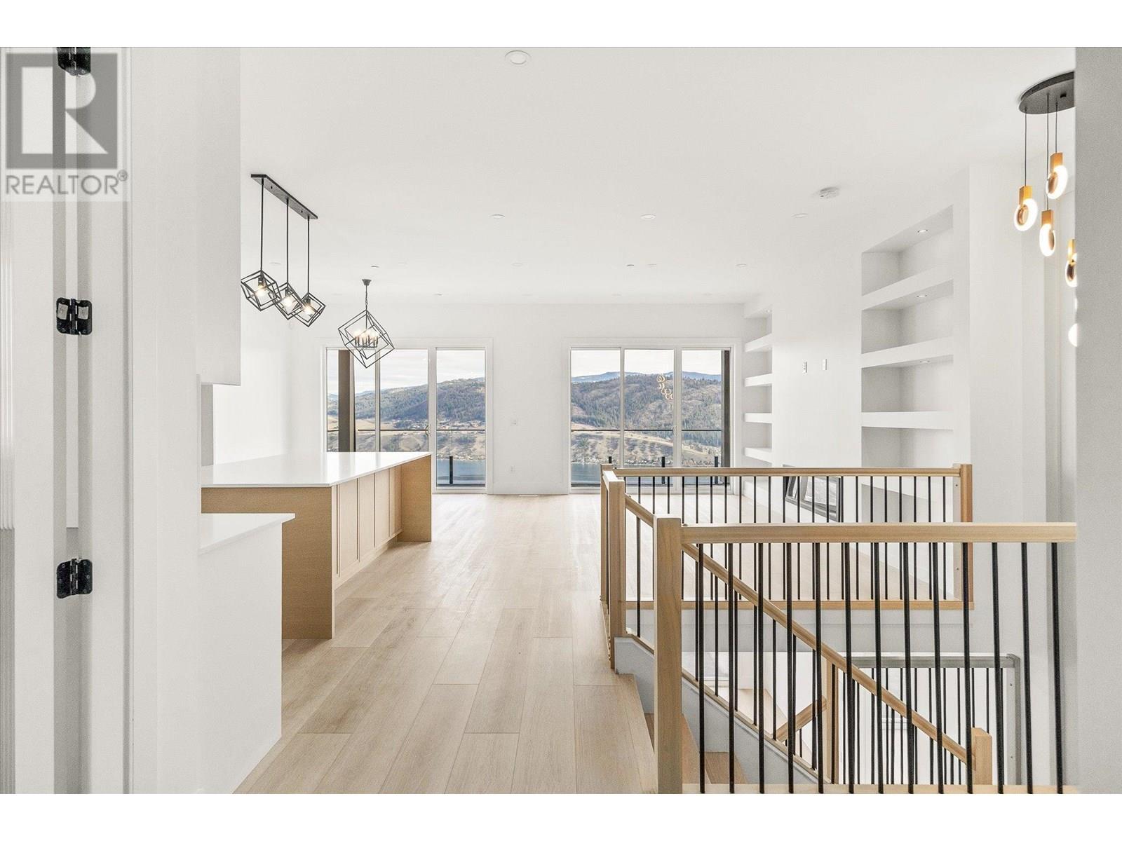 8916 Tavistock Road, Vernon, British Columbia  V1H 2L4 - Photo 4 - 10347436