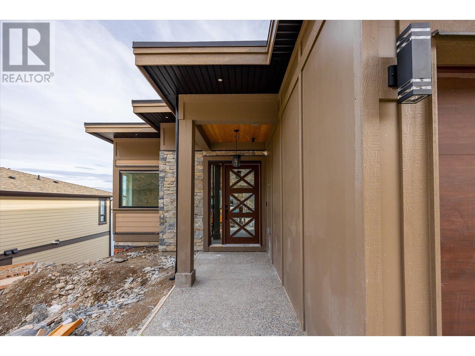 8916 Tavistock Road, Vernon, British Columbia  V1H 2L4 - Photo 2 - 10347436