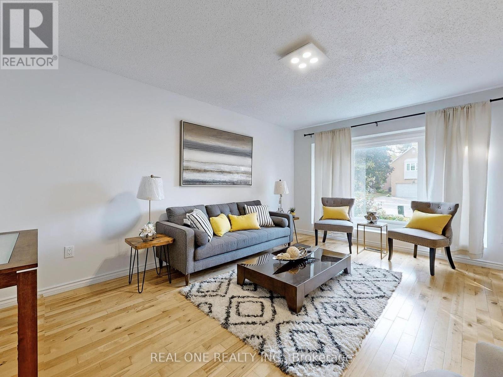 35 Aitken Circle, Markham, Ontario  L3R 7L2 - Photo 7 - N12323044