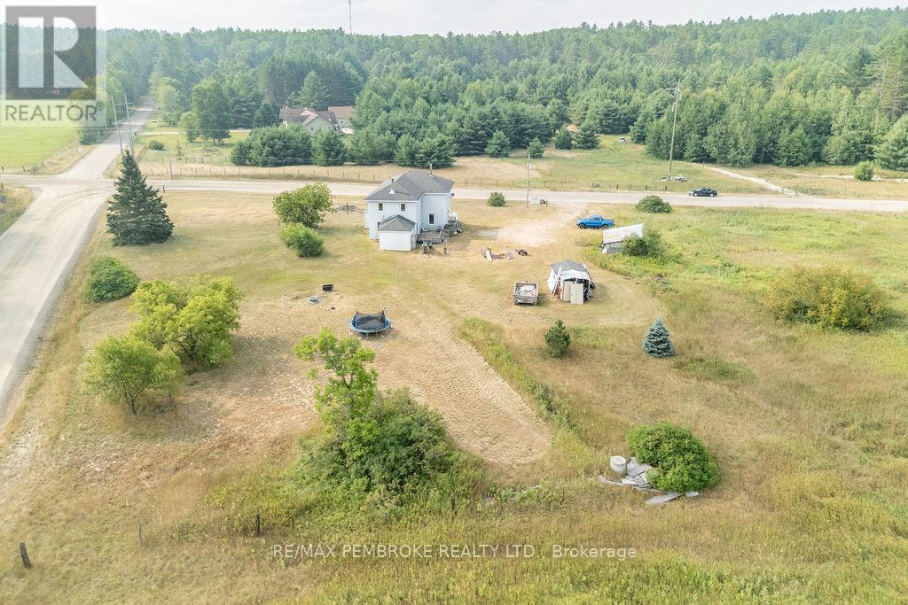 1298 Black Bay Road, Petawawa, Ontario  K8H 2W8 - Photo 36 - X12316641