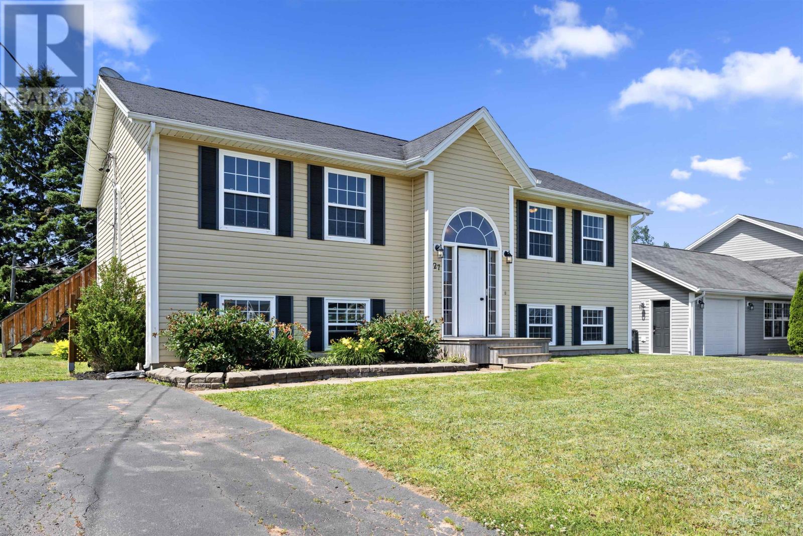 27 Raspberry Avenue, West Royalty, Prince Edward Island  C1E 0B4 - Photo 2 - 202519525