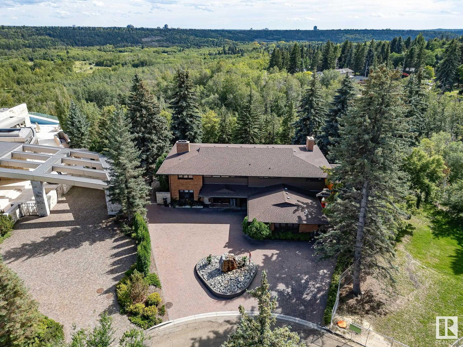 8 Valleyview Pt Nw, Edmonton, Alberta  T5R 5T4 - Photo 21 - E4448472